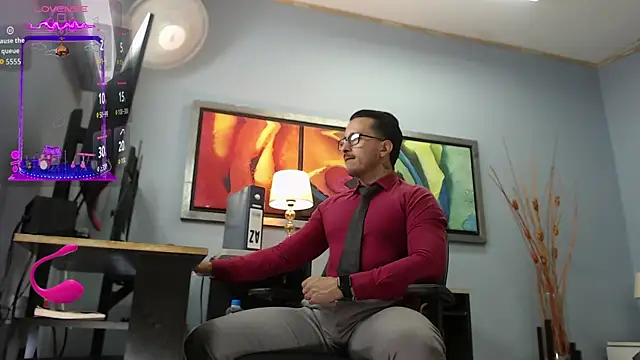 Snapshot of randyluke chatting on 06-26-26, 06:34 randyluke online show from 06-26-26, 06:34