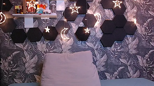 ChiooMia online show from 03-16-26, 08:07