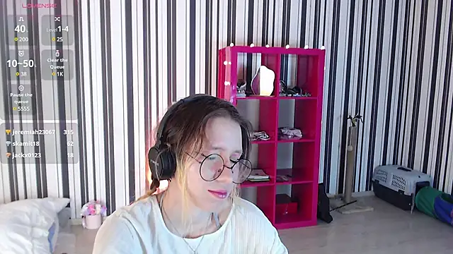  Hanna Moon  online show from 02-08-25, 10:18