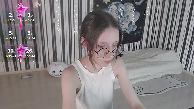  Hanna Moon  online show from 10-26-25, 12:22