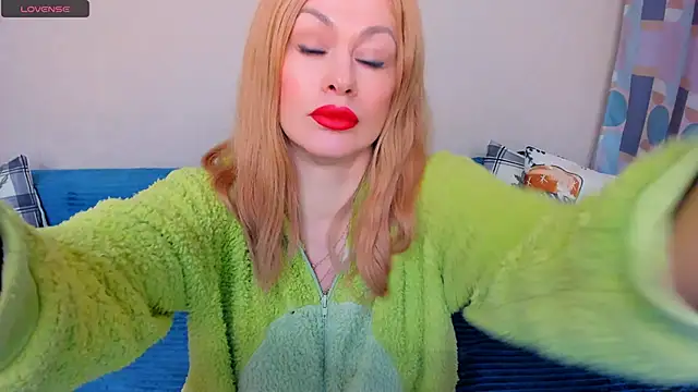 EllenMoore online show from 01-17-26, 03:11