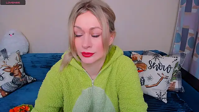 EllenMoore online show from 03-05-26, 03:02