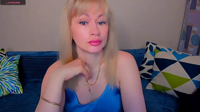 EllenMoore online show from 05-23-26, 03:12