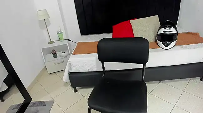 anhtony wayans online show from 12-13-24, 01:04