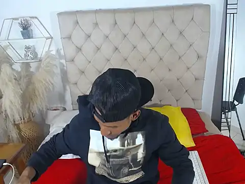 anhtony wayans online show from 09-11-25, 12:22