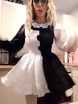 LilyOrion online show from 11-01-25, 12:12