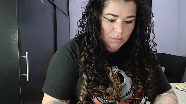 ANGELIQUE KLANE online show from 01-31-25, 01:54