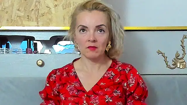 KateConner online show from 11-12-25, 06:41