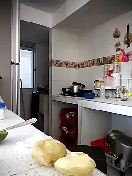 Brenda Berck  online show from 11-04-25, 12:04