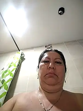 Brenda Berck  online show from 04-11-26, 08:40