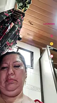 Snapshot of Brenda_Berck_ chatting on 07-01-26, 12:51 Brenda Berck online show from 07-01-26, 12:51