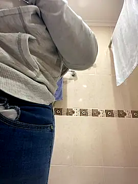 Fancyxlove online show from 11-12-25, 12:38