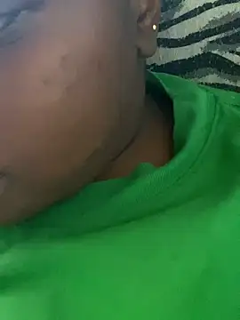 Snapshot of Cyebony chatting on 01-29-25, 12:45 Cyebony online show from 01-29-25, 12:45