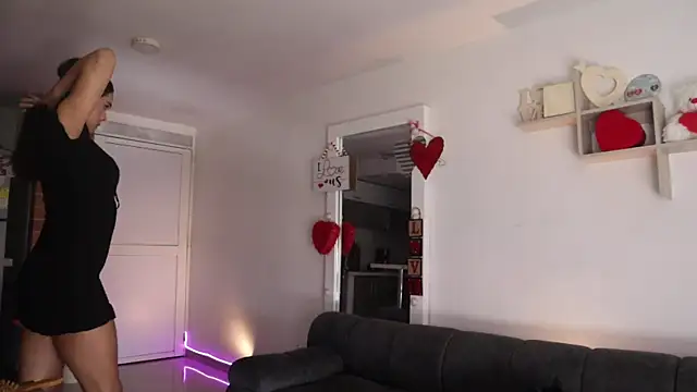 Snapshot of _Vahos_ chatting on 02-17-26, 07:09 Vahos online show from 02-17-26, 07:09