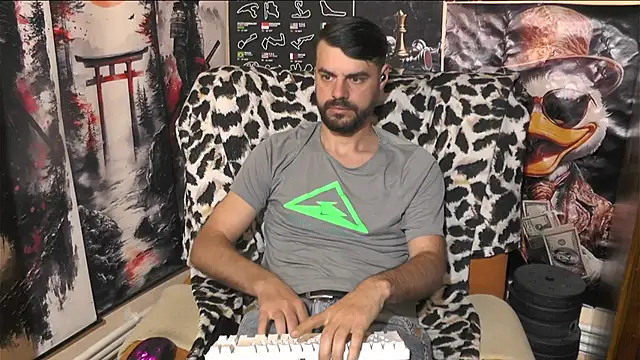 Snapshot of 00george chatting on 04-23-26, 03:41 00george online show from 04-23-26, 03:41