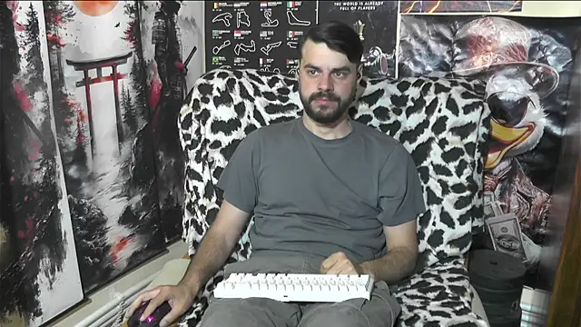 Snapshot of 00george chatting on 04-27-26, 12:30 00george online show from 04-27-26, 12:30