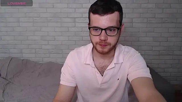 Snapshot of Alexxx_horny chatting on 07-21-26, 07:32 Alexxx horny online show from 07-21-26, 07:32