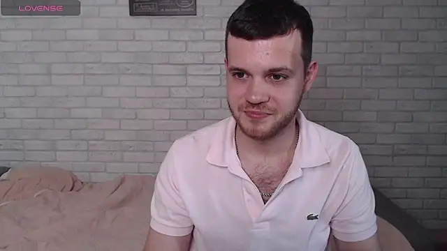 Snapshot of Alexxx_horny chatting on 08-04-26, 03:25 Alexxx horny online show from 08-04-26, 03:25