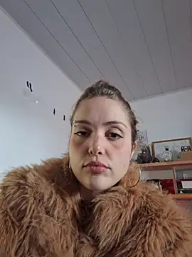 Snapshot of mskuddo chatting on 06-16-26, 03:03 mskuddo online show from 06-16-26, 03:03