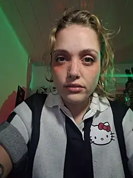 Snapshot of mskuddo chatting on 06-19-26, 10:35 mskuddo online show from 06-19-26, 10:35