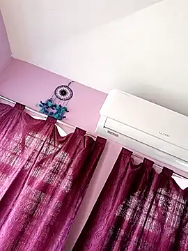 Mini865433 online show from 03-21-25, 07:00