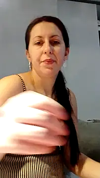 Snapshot of lolyforyou chatting on 12-15-25, 08:18 lolyforyou online show from 12-15-25, 08:18