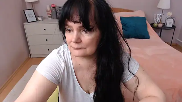 Snapshot of LeveMe2Nightt chatting on 06-04-26, 12:11 LeveMe2Nightt online show from 06-04-26, 12:11