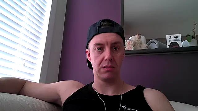 Snapshot of ploki2180 chatting on 03-09-25, 11:36 ploki2180 online show from 03-09-25, 11:36