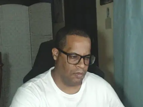Snapshot of thesugar32 chatting on 05-16-26, 02:19 thesugar32 online show from 05-16-26, 02:19