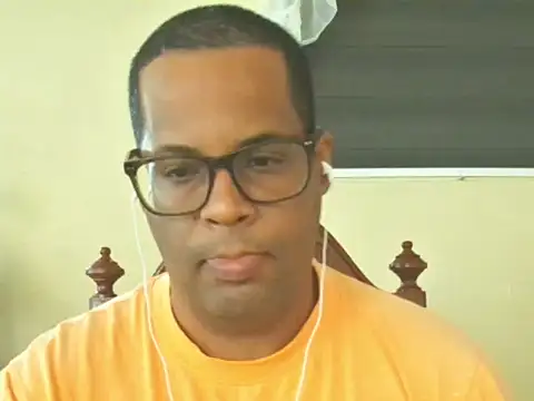 Snapshot of thesugar32 chatting on 05-19-26, 12:11 thesugar32 online show from 05-19-26, 12:11