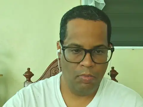 Snapshot of thesugar32 chatting on 05-31-26, 12:45 thesugar32 online show from 05-31-26, 12:45