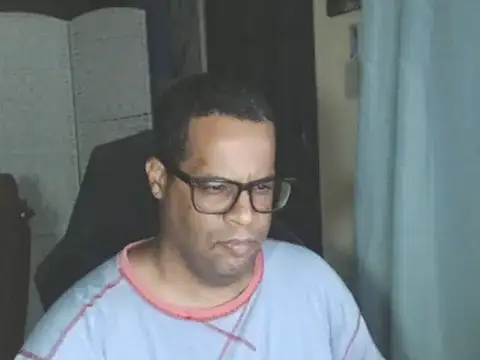Snapshot of thesugar32 chatting on 06-03-26, 02:14 thesugar32 online show from 06-03-26, 02:14
