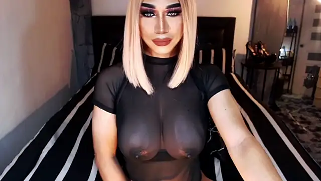 MassiveCockxMistress online show from 04-10-26, 01:00