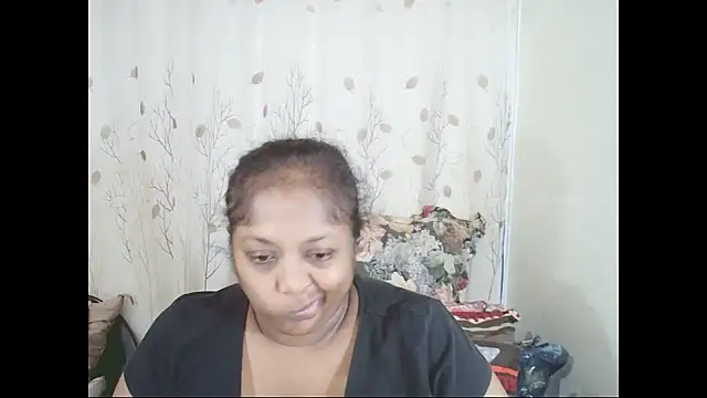 Snapshot of Indiantasha chatting on 06-02-26, 04:53 Indiantasha online show from 06-02-26, 04:53