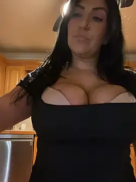 Snapshot of LittleMissEeve chatting on 05-19-26, 01:56 LittleMissEeve online show from 05-19-26, 01:56
