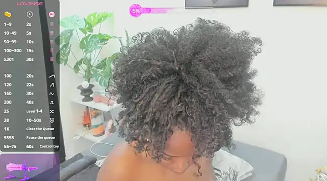 Snapshot of TanishaEvans chatting on 02-09-25, 06:22 TanishaEvans online show from 02-09-25, 06:22