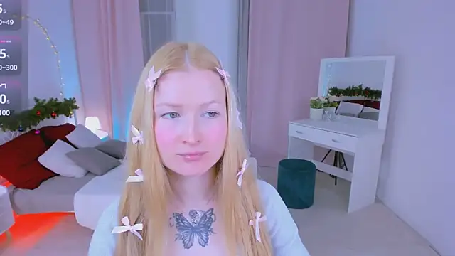 Laly Peach online show from 12-21-24, 04:14