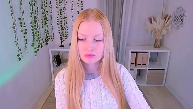 Laly Peach online show from 02-27-25, 04:21