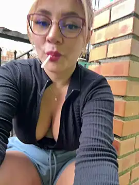 Snapshot of DIANITA_1988 chatting on 12-19-24, 09:17 DIANITA 1988 online show from 12-19-24, 09:17