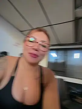 DIANITA 1988 online show from 05-27-26, 02:25
