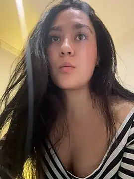 Nina lovi online show from 12-07-24, 11:23