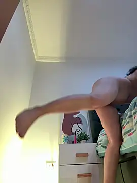 Nina lovi online show from 02-08-25, 04:14