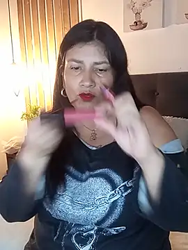 Snapshot of salomexlove_20 chatting on 05-23-26, 11:25 salomexlove 20 online show from 05-23-26, 11:25