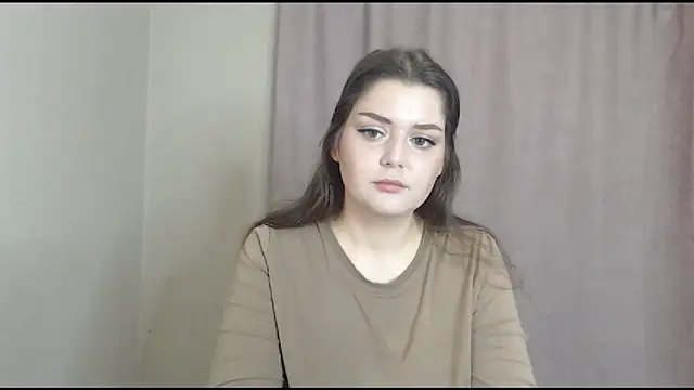 Snapshot of ohhhMie chatting on 10-20-25, 03:23 ohhhMie online show from 10-20-25, 03:23