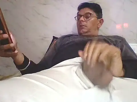 Snapshot of Kumarjay330 chatting on 02-08-26, 05:27 Kumarjay330 online show from 02-08-26, 05:27