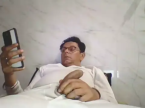 Snapshot of Kumarjay330 chatting on 02-28-26, 05:14 Kumarjay330 online show from 02-28-26, 05:14