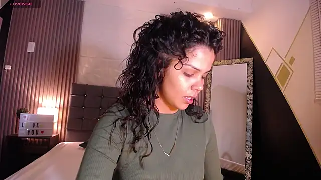 Snapshot of ximena_diaz chatting on 12-03-24, 07:22 ximena diaz online show from 12-03-24, 07:22