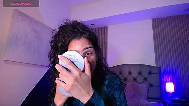 Snapshot of ximena_diaz chatting on 03-21-25, 07:57 ximena diaz online show from 03-21-25, 07:57