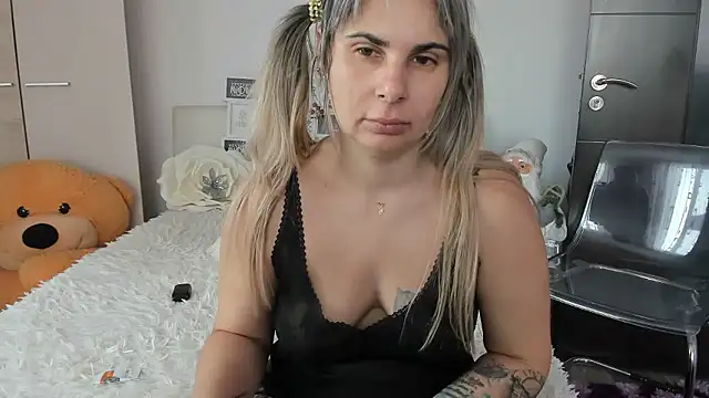 sweetemy4u online show from 01-13-26, 09:03