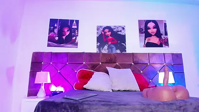 Snapshot of Ariana_lopezz chatting on 03-01-25, 12:45 Ariana lopezz online show from 03-01-25, 12:45